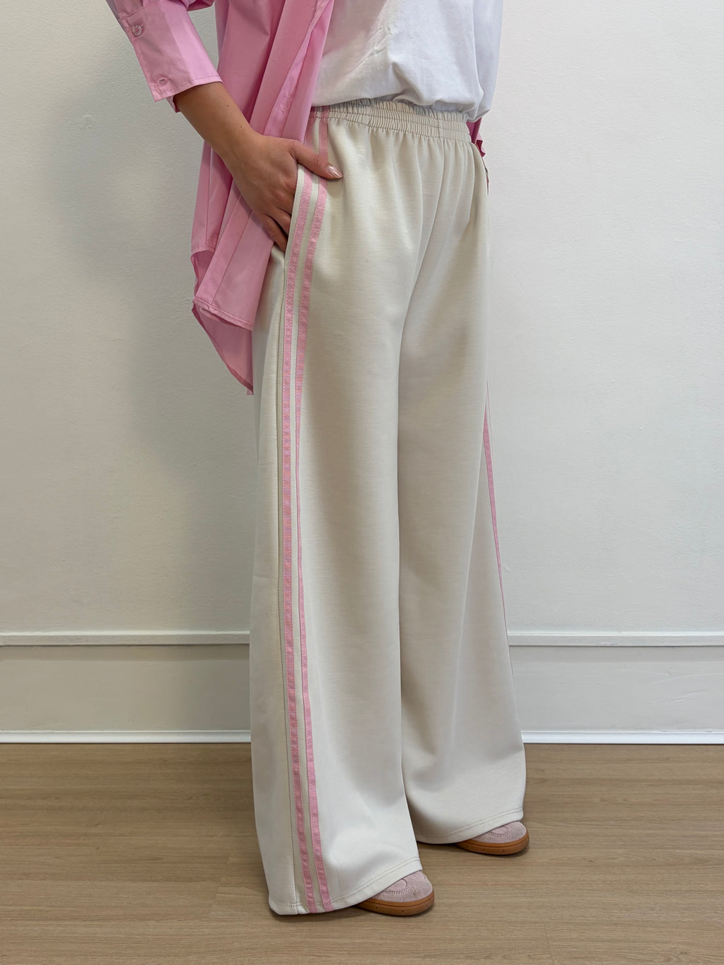 Tuta a righe