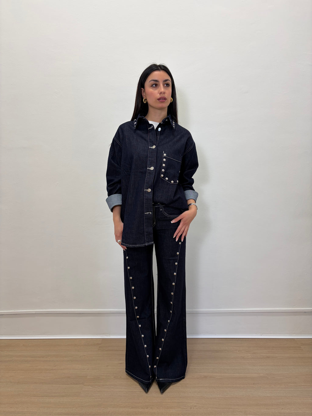 Camicia con borchie