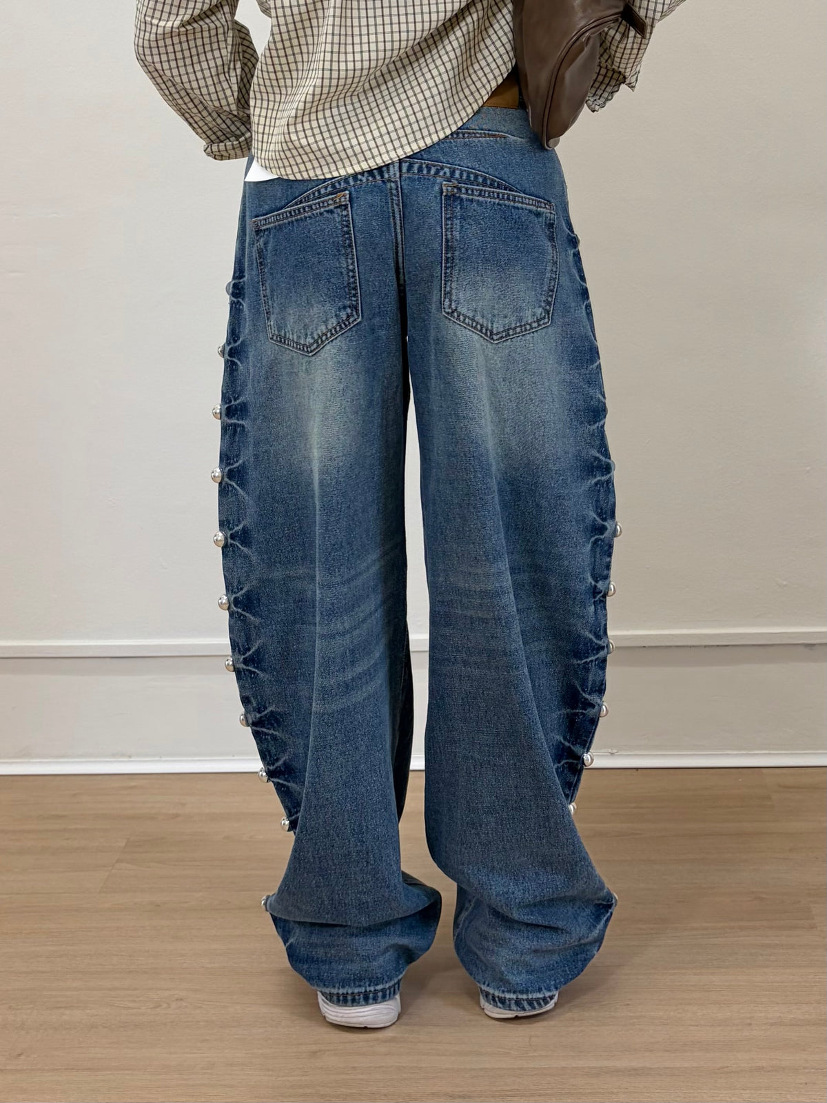 Jeans balloon con borchie