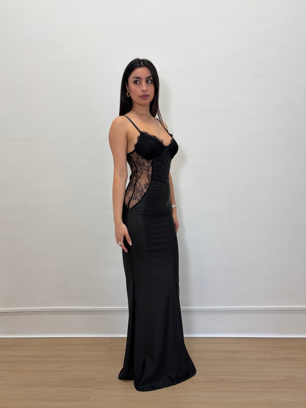 Abito Nicole