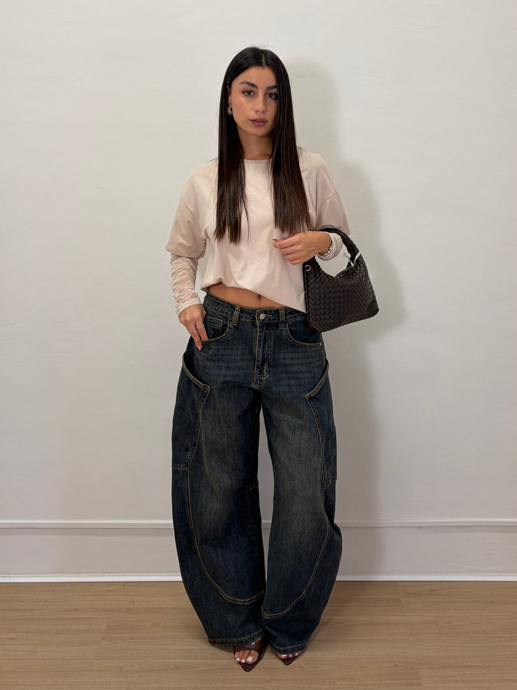 T-shirt maniche in pizzo