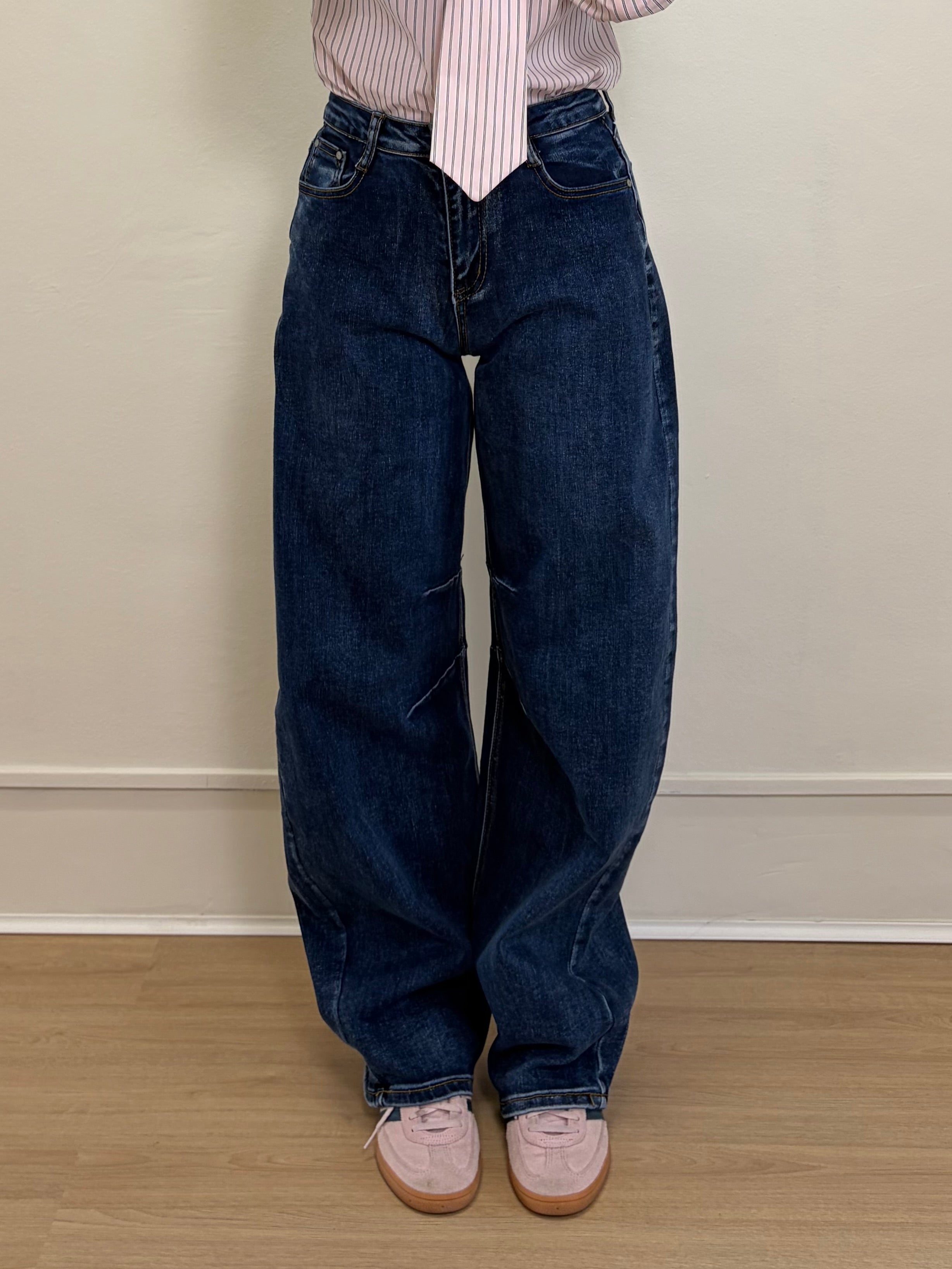 Jeans blue balloon