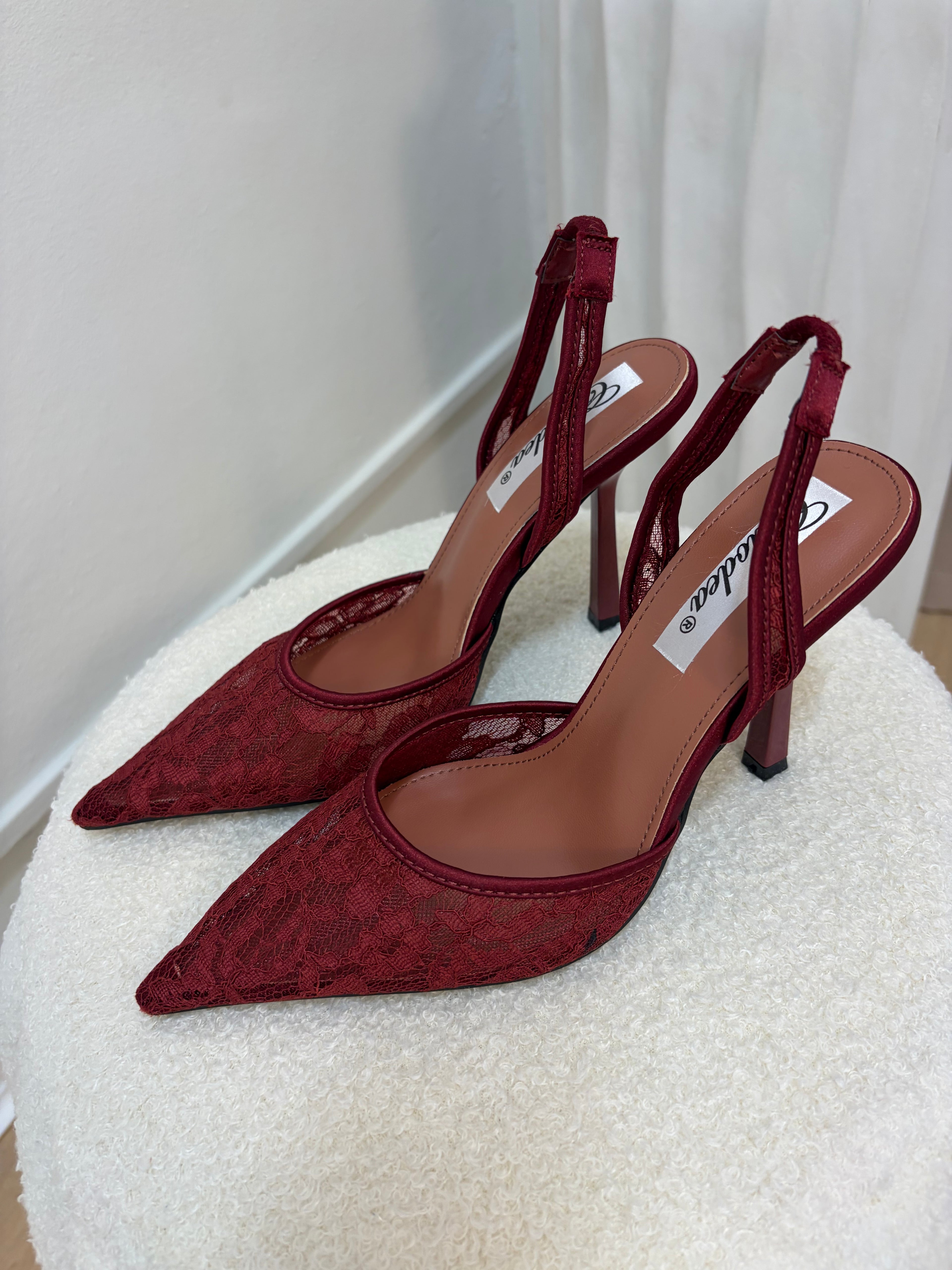 Slingback Red wine